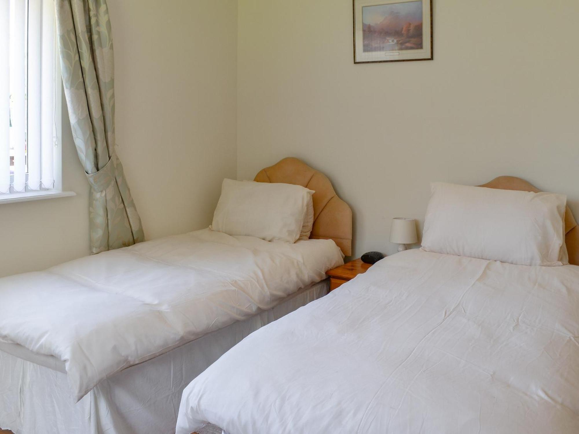 Holiday home Fairway Cottage- Uk11780 *