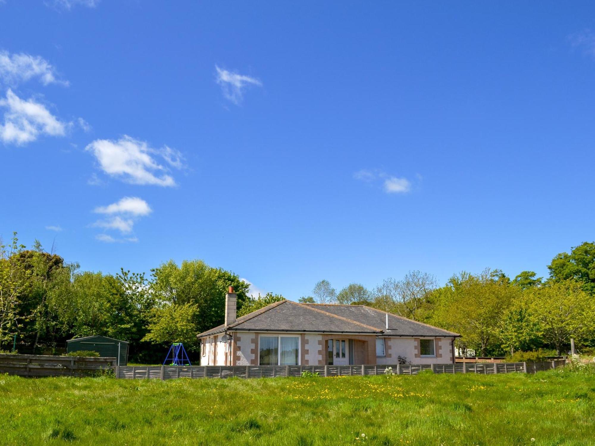 Holiday home Fairway Cottage- Uk11780 *